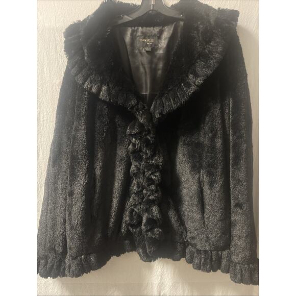DAMSELLE New York Black Ruffled Soft Faux Fur Hook Closures Coat Large - Picture 1 of 9